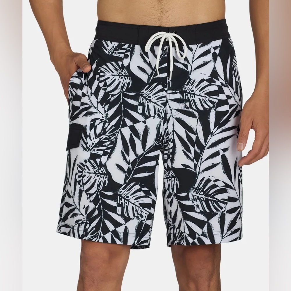 NWT .George Men’s Swimsuit with Incrotch UPF 50+, 9”, Size S